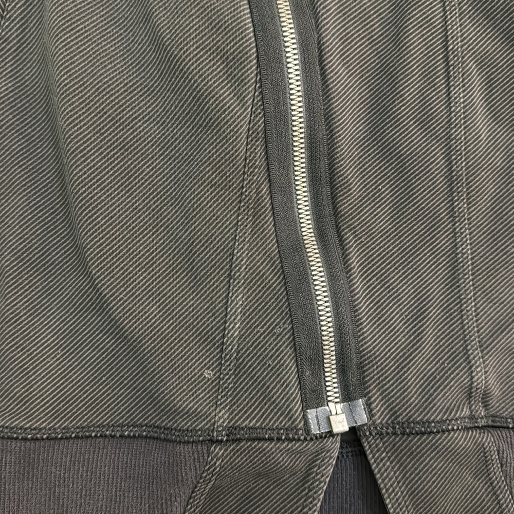 Lululemon Mula bundle wrap assymetrical zip jacket - Picture 13 of 13